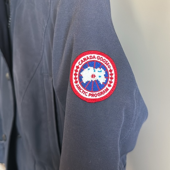 Canada Goose Navy Parka - Picture 2 of 11